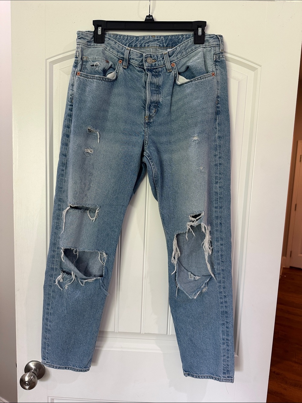 H&M Light Blue Distressed Boyfriend Jeans